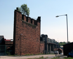 Queen Alexandra Bridge - north approach