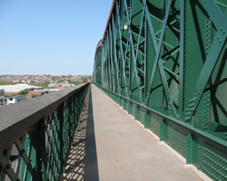Queen Alexandra Bridge footway on west side looking north