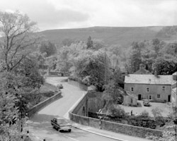Alston Road Bridge in the 1960s before widening