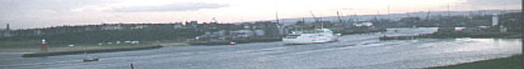 Entrance to the Tyne