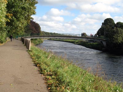 Baths Bridge looking upstream