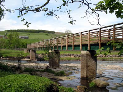 Brotherlee Footbridge looking north
