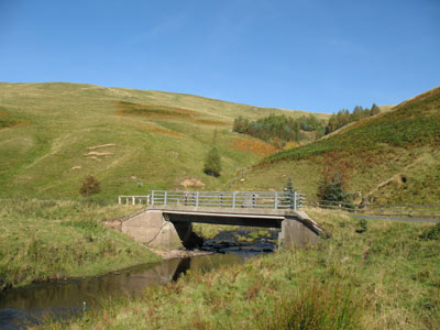 Carshope Bridge looking upstream