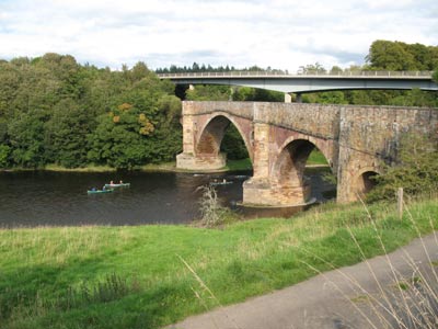 Drygrange Old Bridge - Leaderfoot, new bridge in background