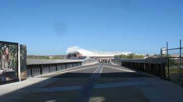 Keel Crossing looking north over footbridge