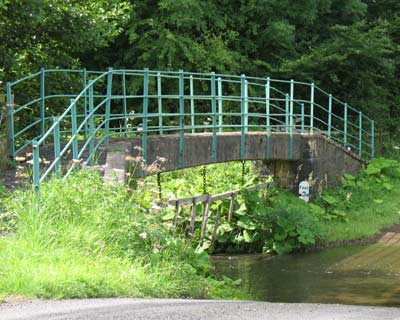 MOuntain Ford Footbridge