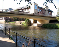 New Elvet Bridge looking downstream from north east bank