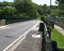 Sheepwash Bridge and footbridge looking south